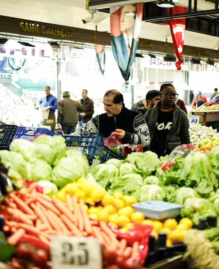 Organic farms avoid toxic inputs, improve soil health, grow clean, sustainable food that supports nature.